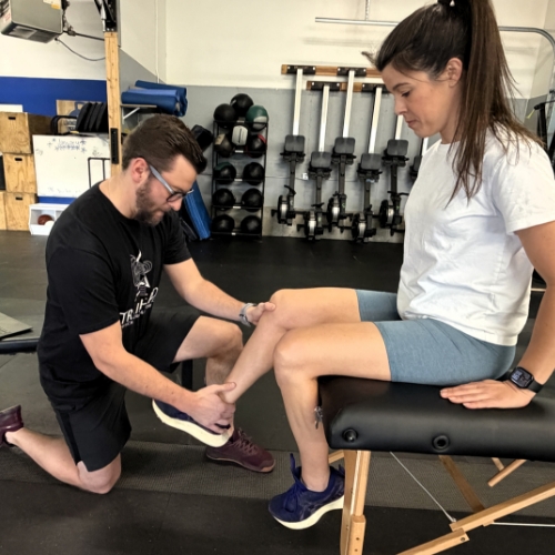 Trailhead-Physical-Therapy-and-Performance-Livingston-MT-physical-therapist-working-with-patient